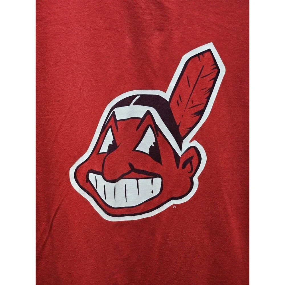 Nike Men XL Red Cleveland Indians Top Sporty Vintage Retro Fan Wear MLB Baseball
